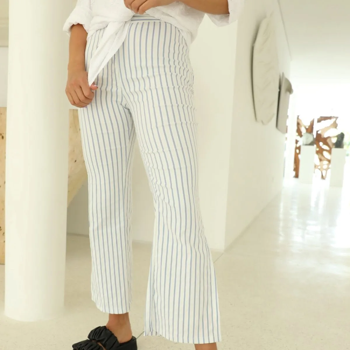 Pantalon Aruba — Pantalones Beige · BONA