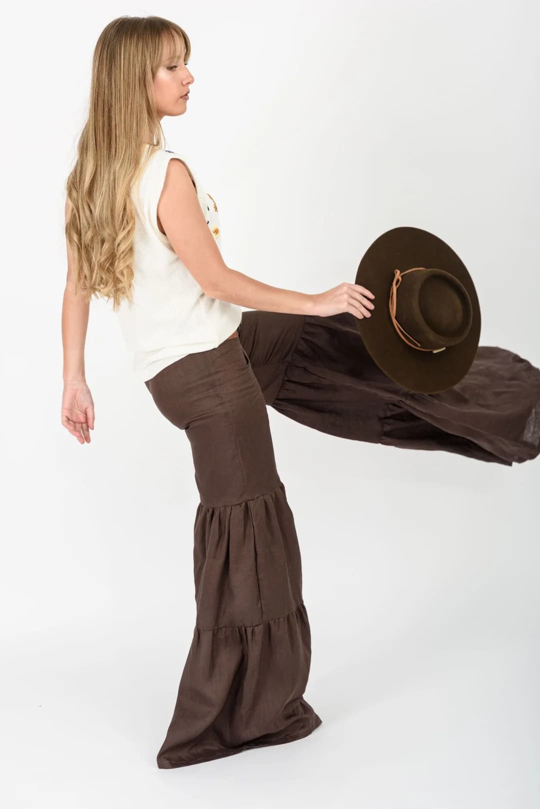 Pantalón Folk — Pantalones Chocolate · BONA