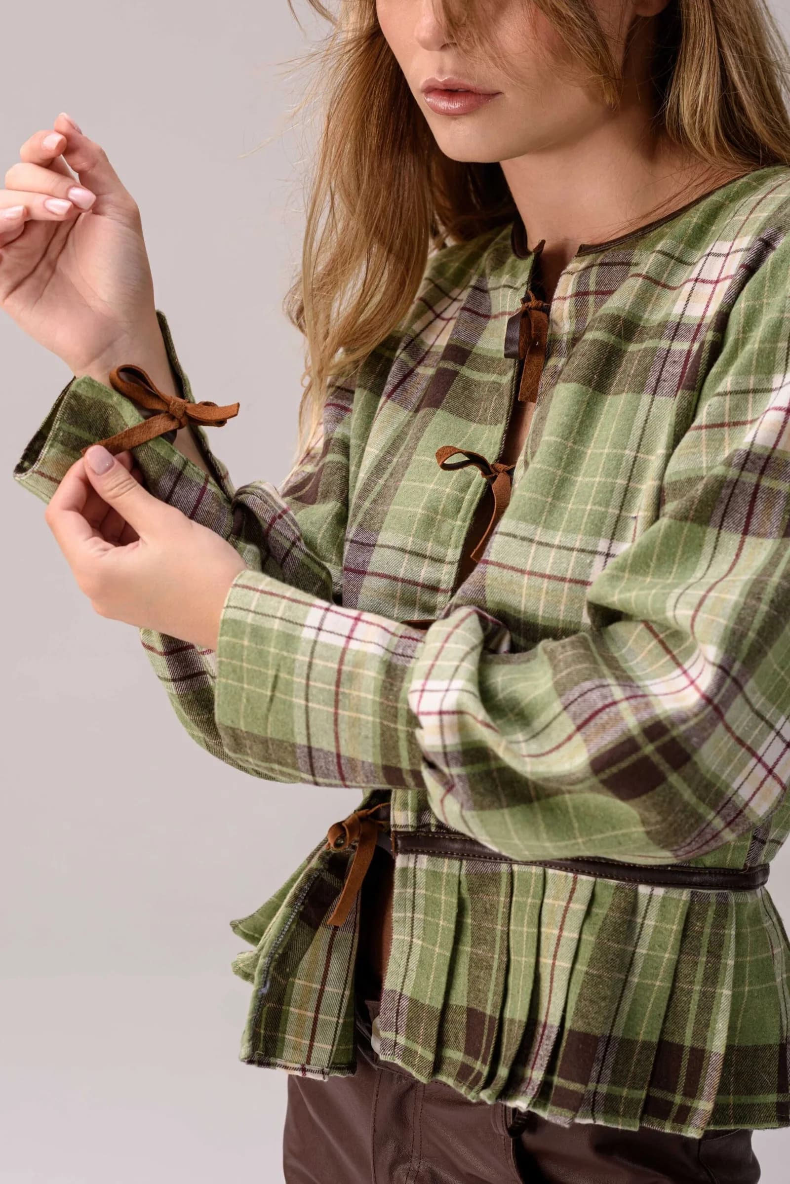 Blusa Herba (Tartán & cuero)