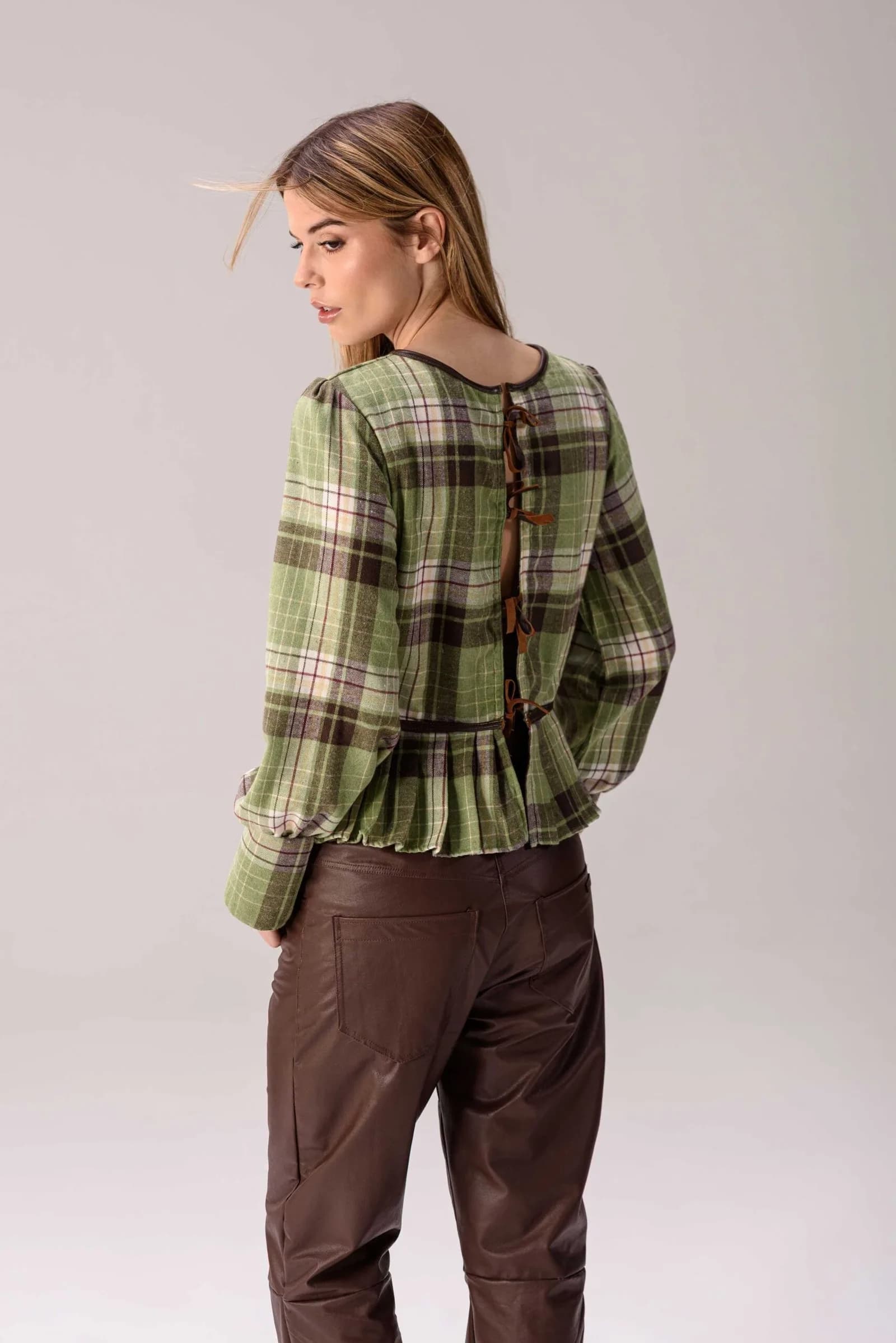 Blusa Herba (Tartán & cuero)
