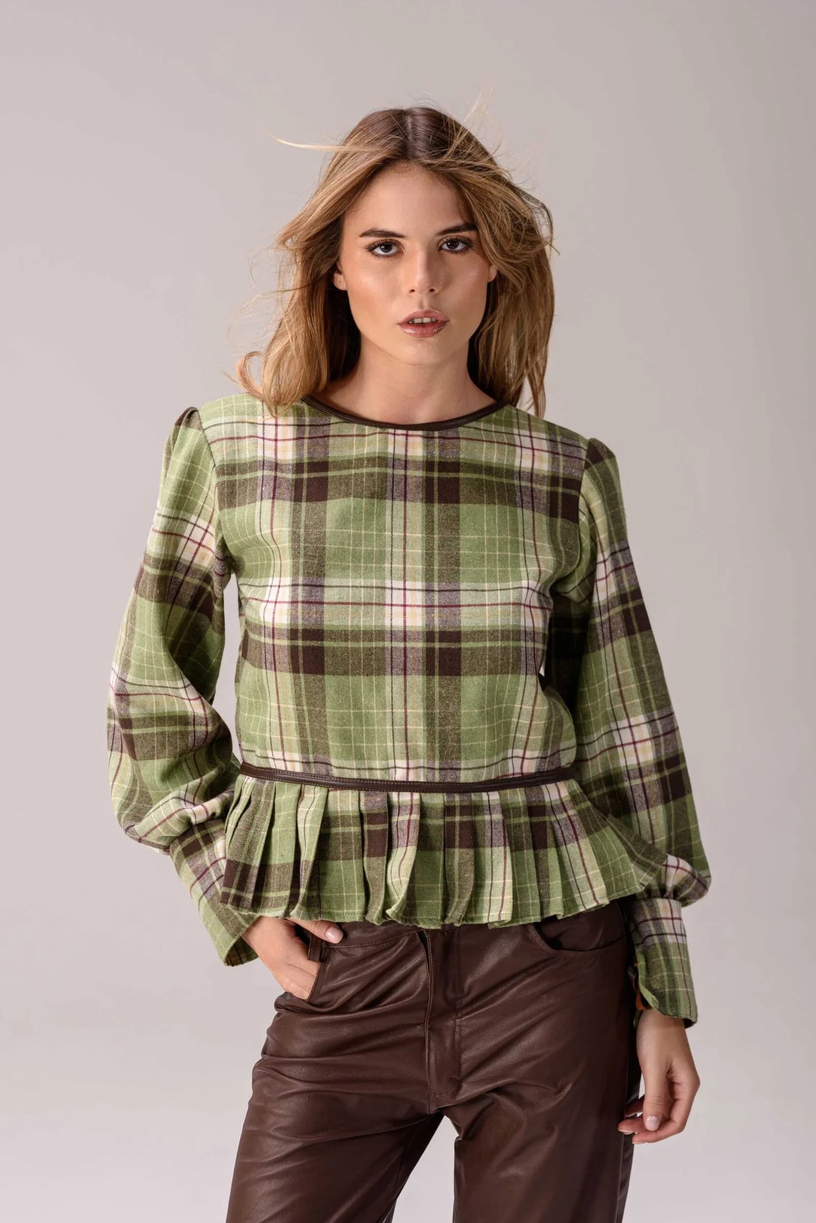 Blusa Herba (Tartán & cuero)
