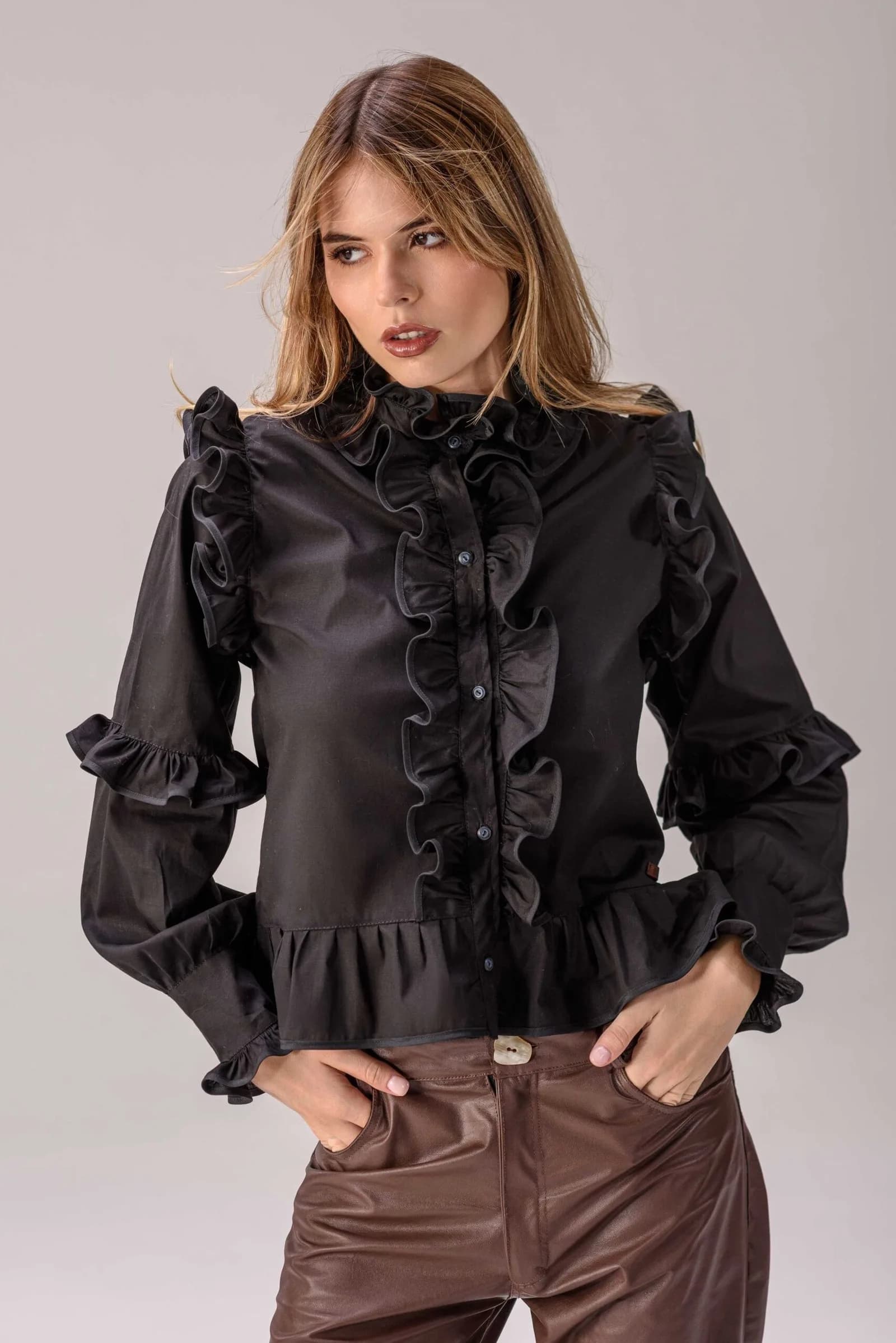 Camisa Rocío — Camisas y blusas Celeste oscuro · BONA