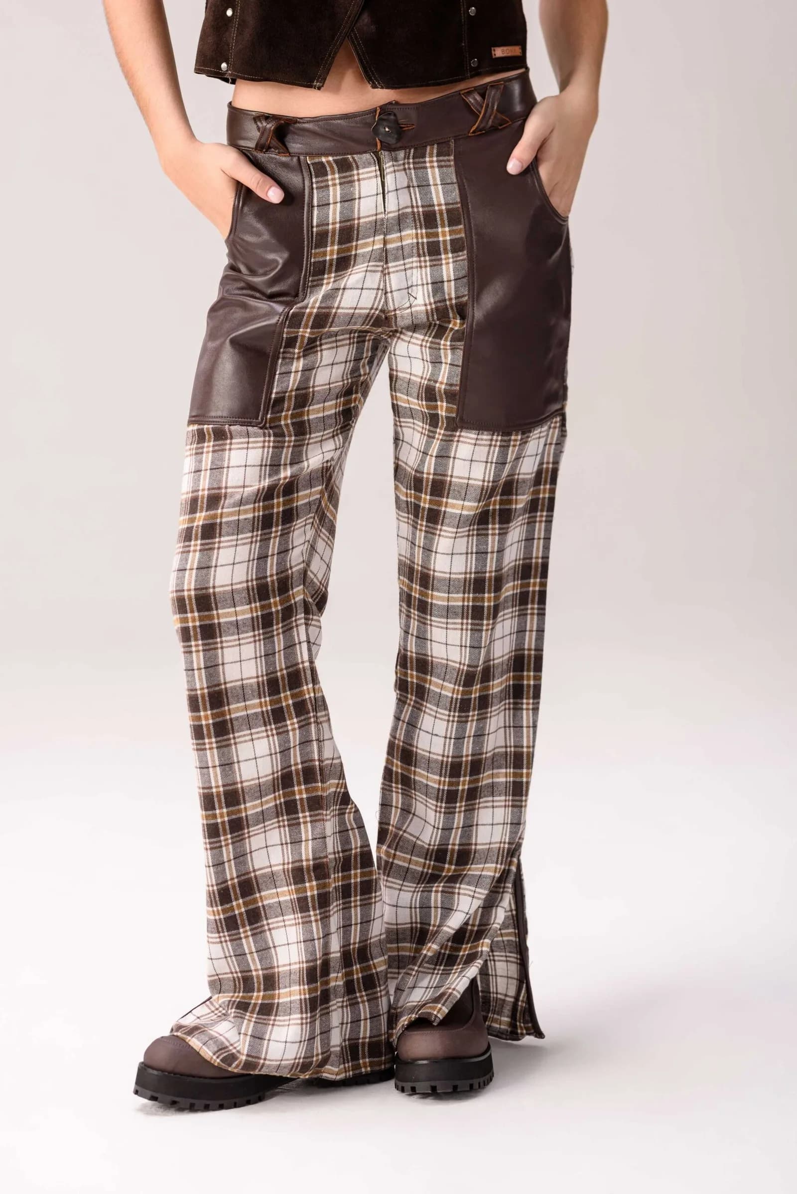 Pantalón Sur (Tartán y cuero)