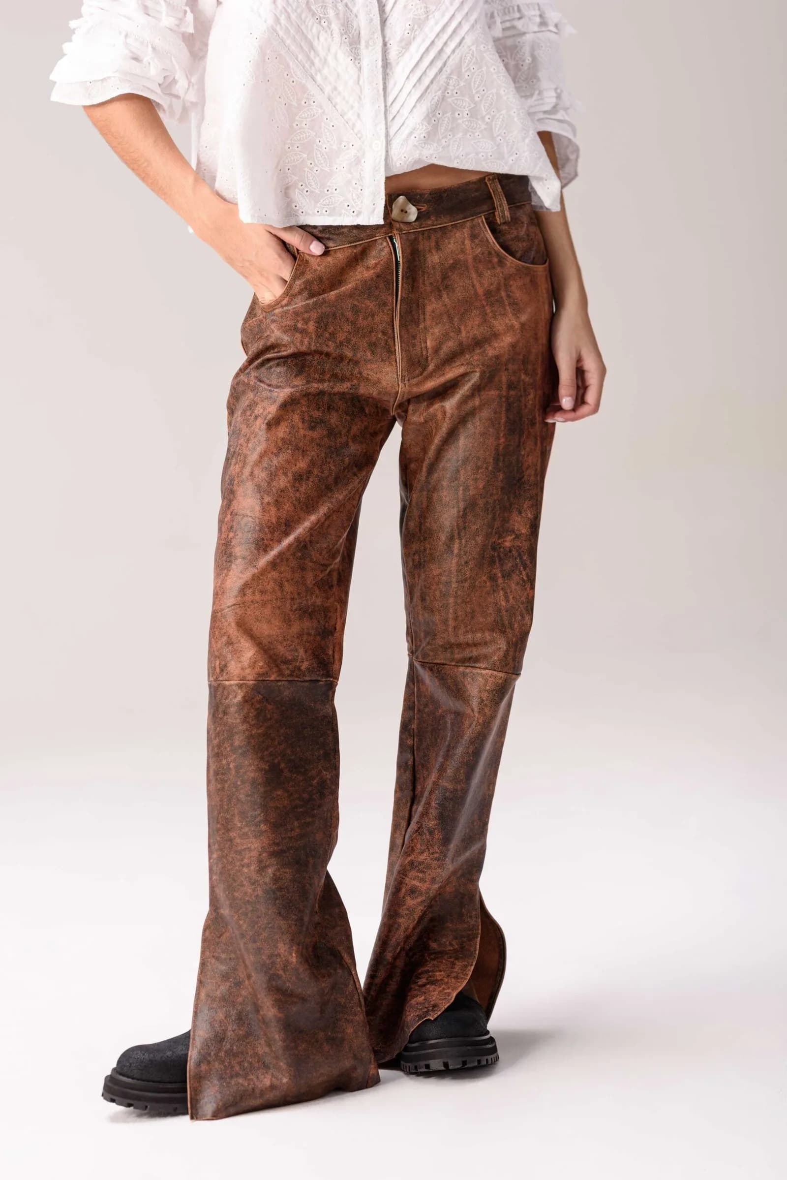 Eternal Leather Pant — Leather clothing de cuero Reptil Marrón · BONA