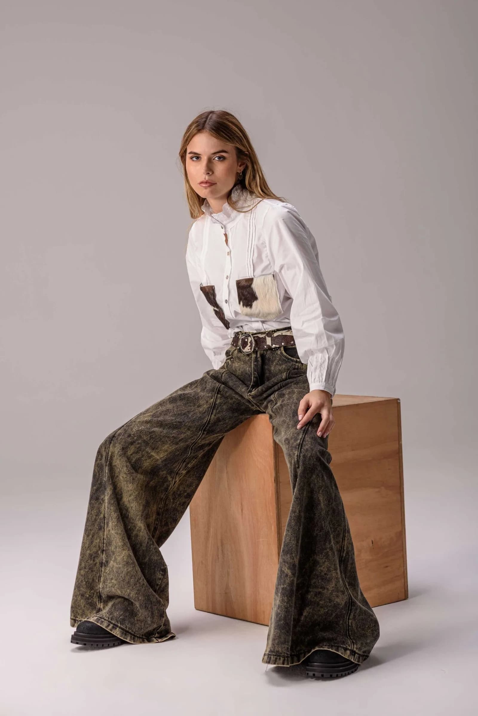 Jean Wide Leg Mediterráneo — Pantalones Bordo · BONA