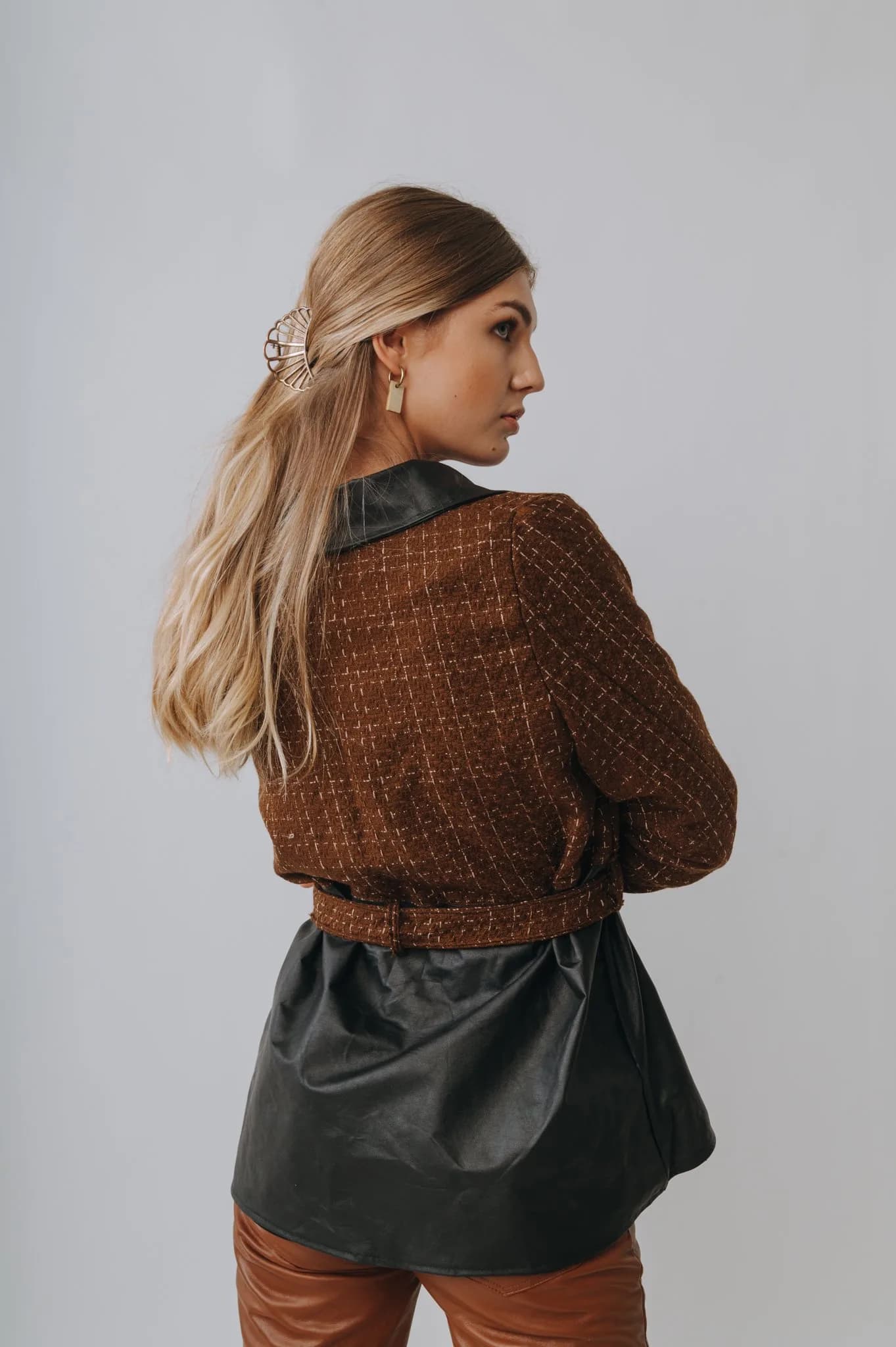 Blazer Willow (Paño de lana & cuero) — Abrigos de cuero · BONA