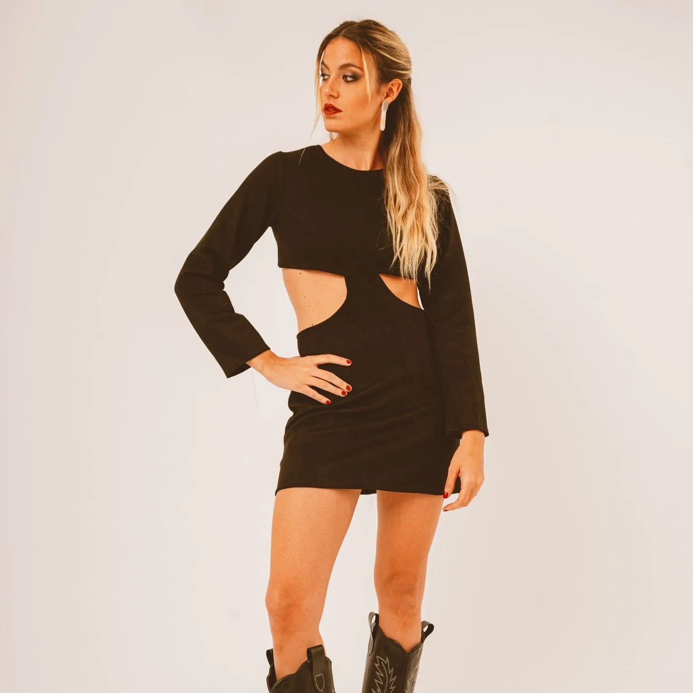Vestido Velvet - backless — Sale · BONA