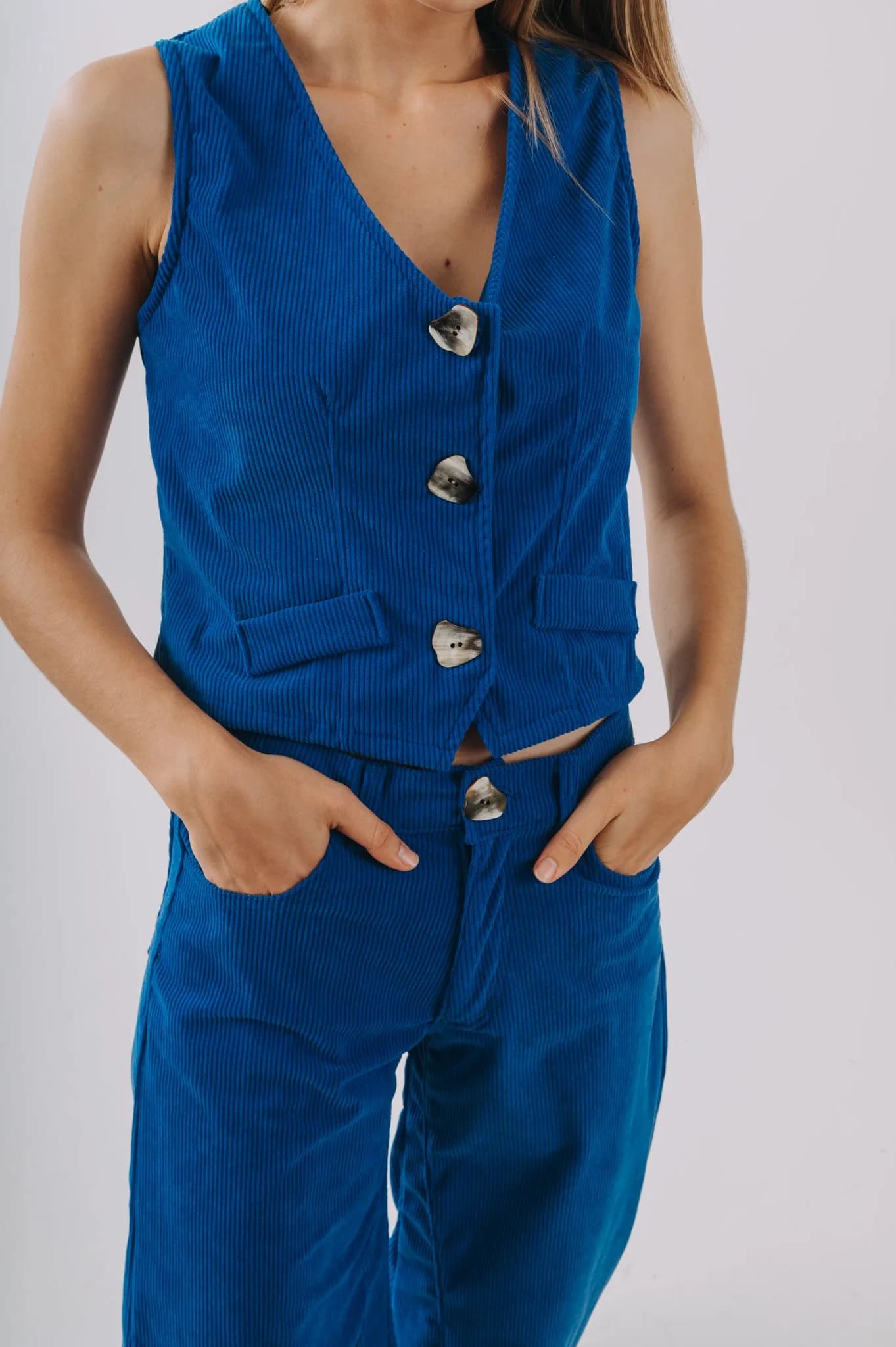 Chaleco Asta (Pana & Guampa) — Camisas y blusas Azul · BONA