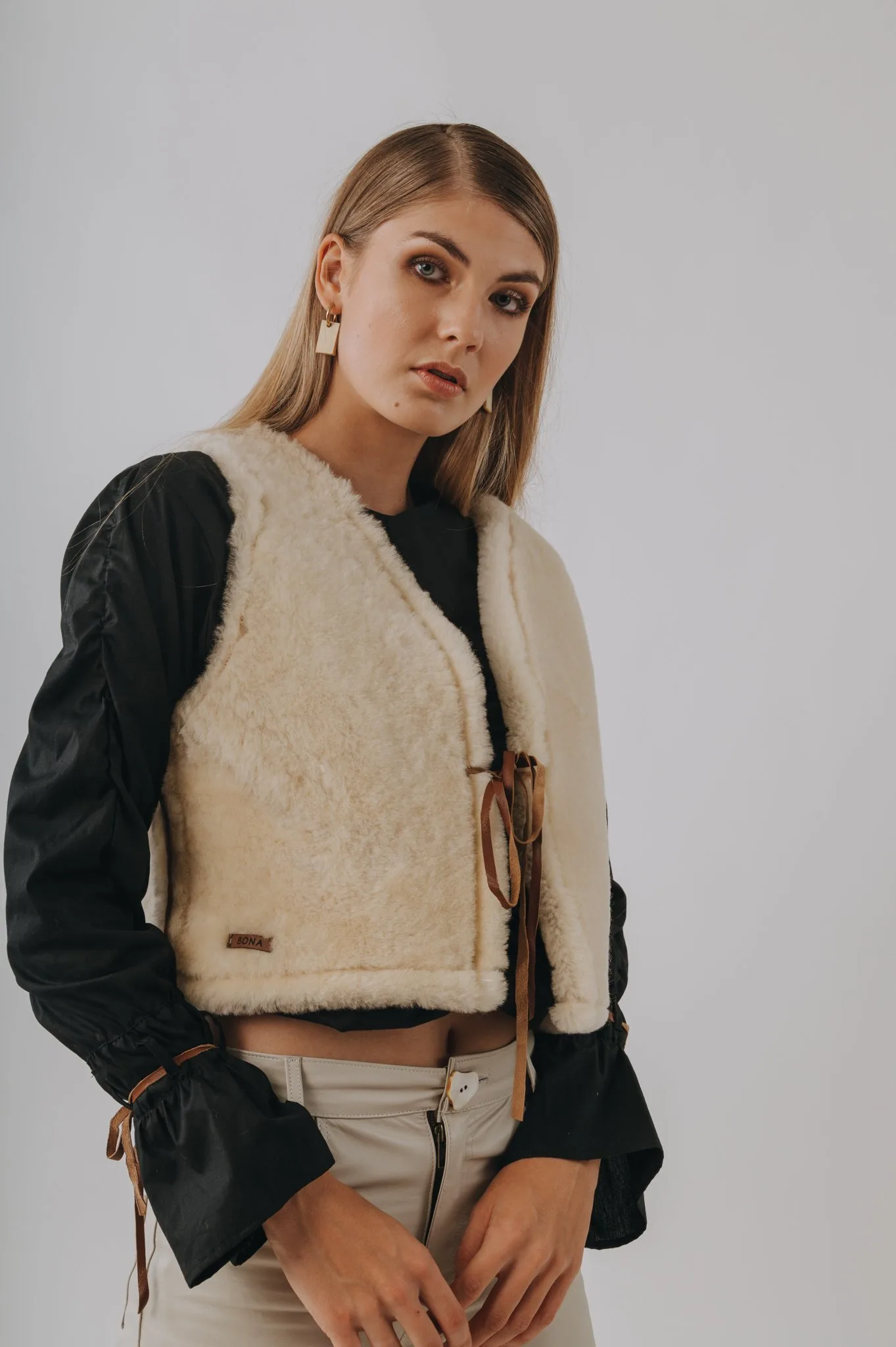 Double Tradition Vest (Lana & Cuero)