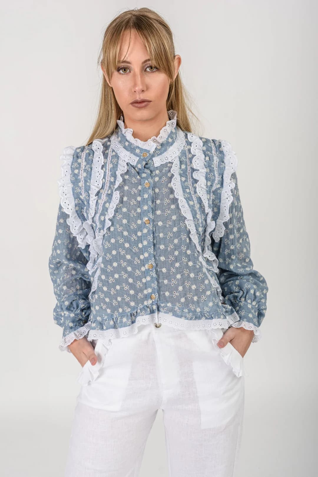 Camisa Juliette — Camisas y blusas Beige · BONA