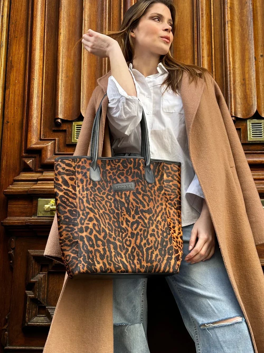 Cartera Magda — Carteras FOGLIA animal print con marron · BONA