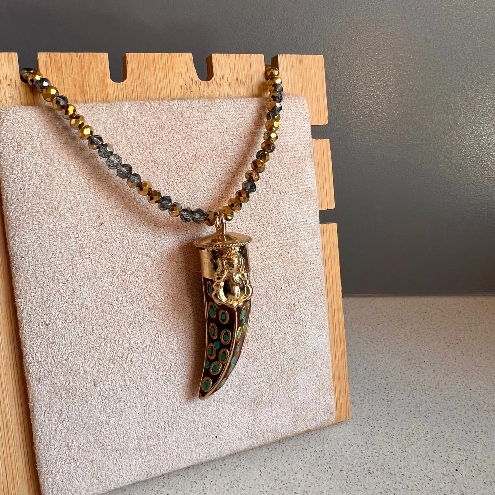 Collar Delfos
