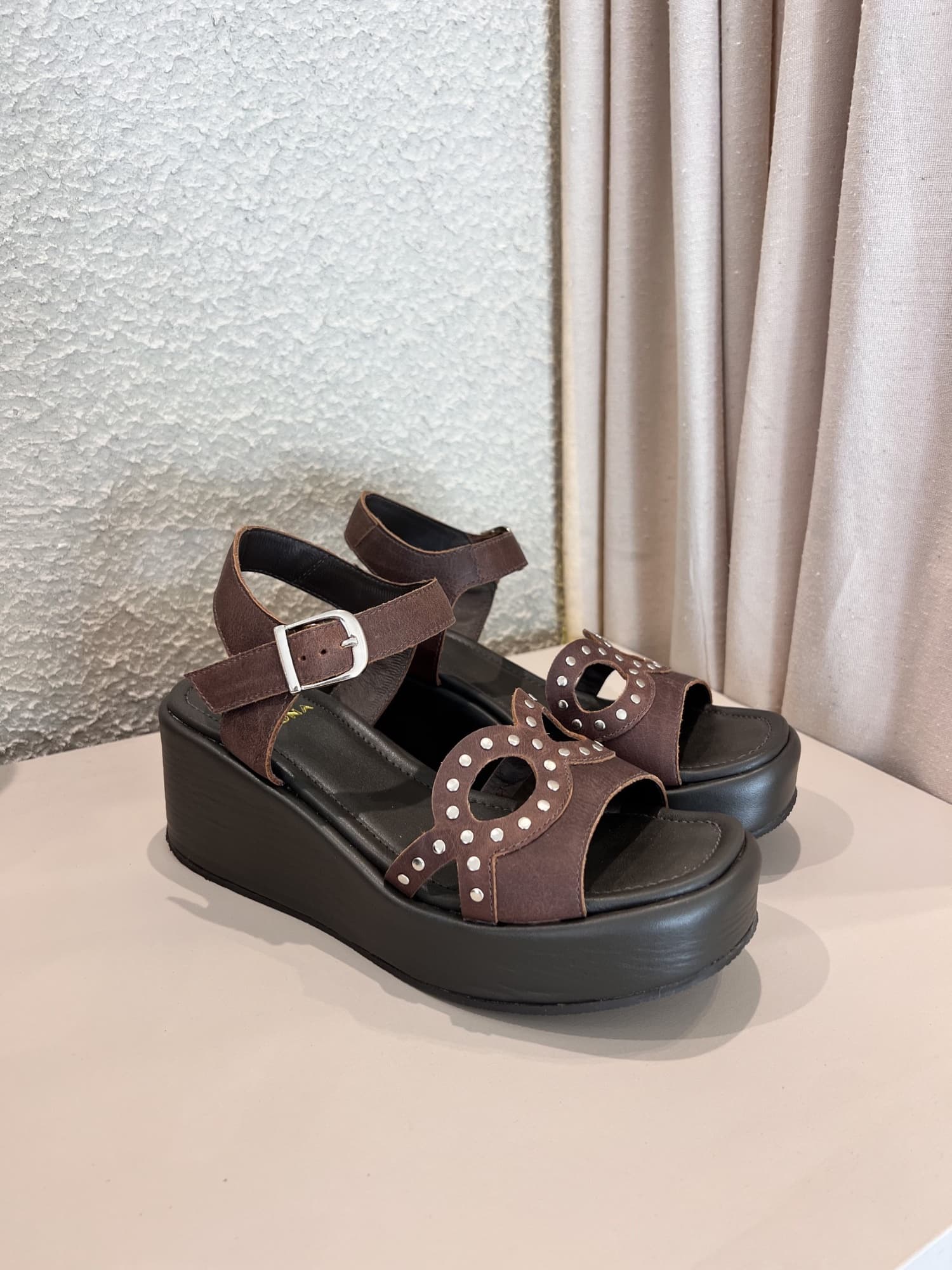 Sandalias Solve Chocolate
