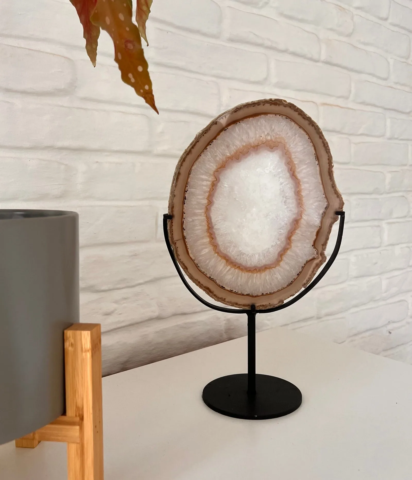 Adorno Agata - Pilar