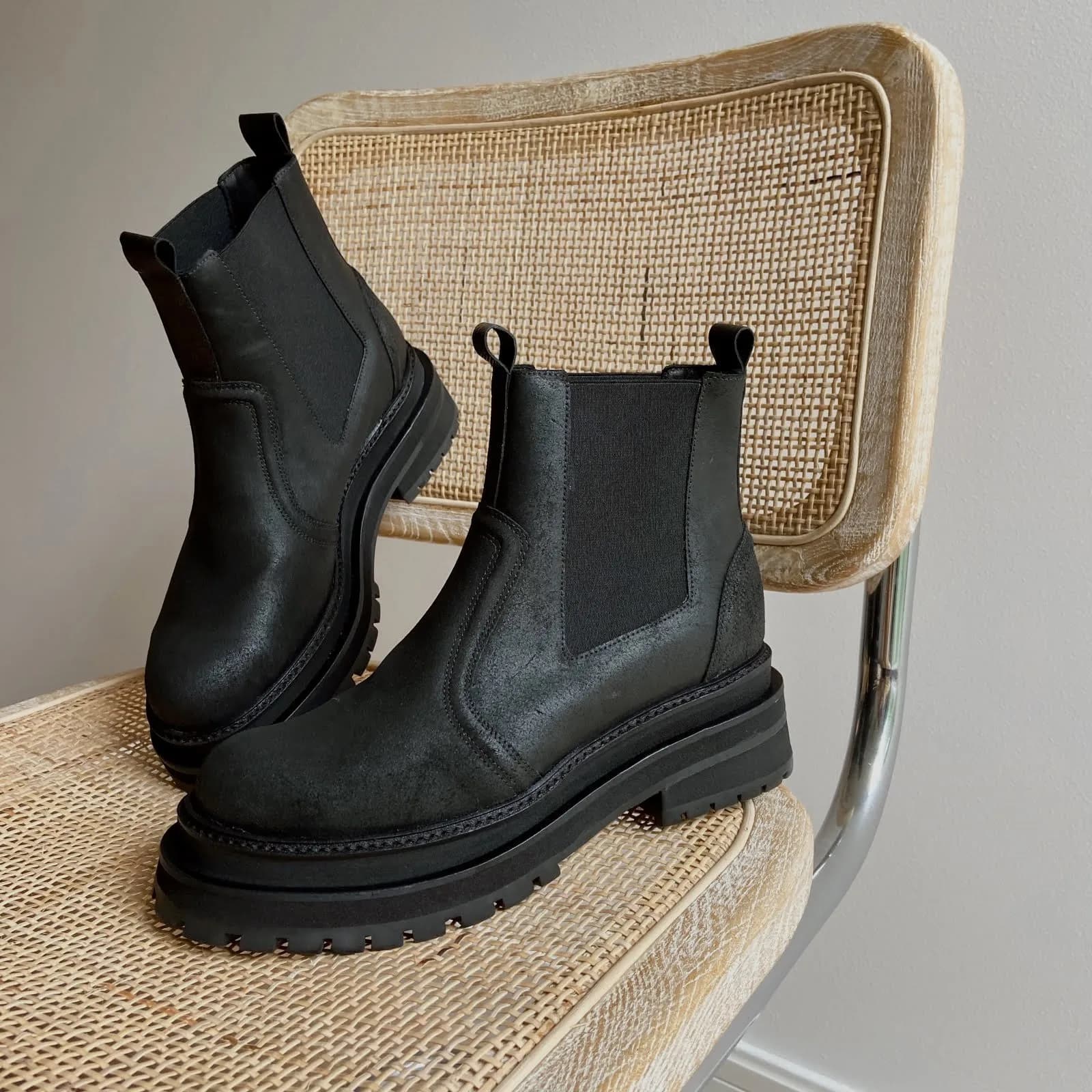 Botas Montana — Botas de cuero Negro · BONA